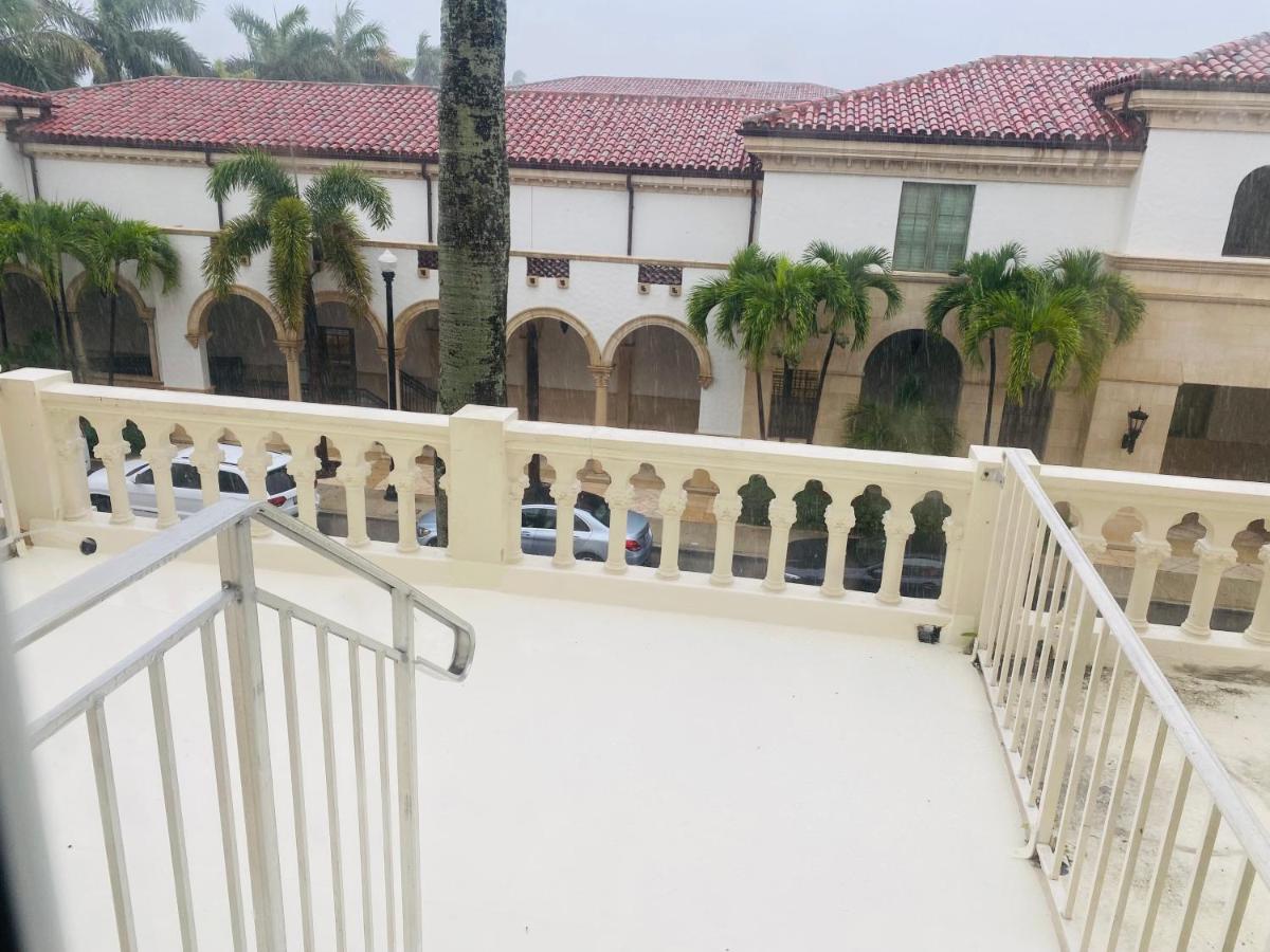 Tropicals Of Palm Beach Eksteriør bilde